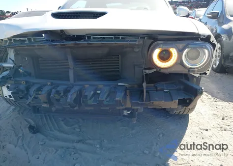 2022 Dodge Challenger Gt z USA, uszkodzony, nr VIN 2C3CDZJG2NH140396